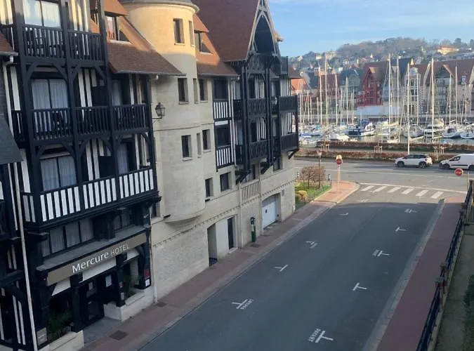 Deauville Vue Port Centre Ville